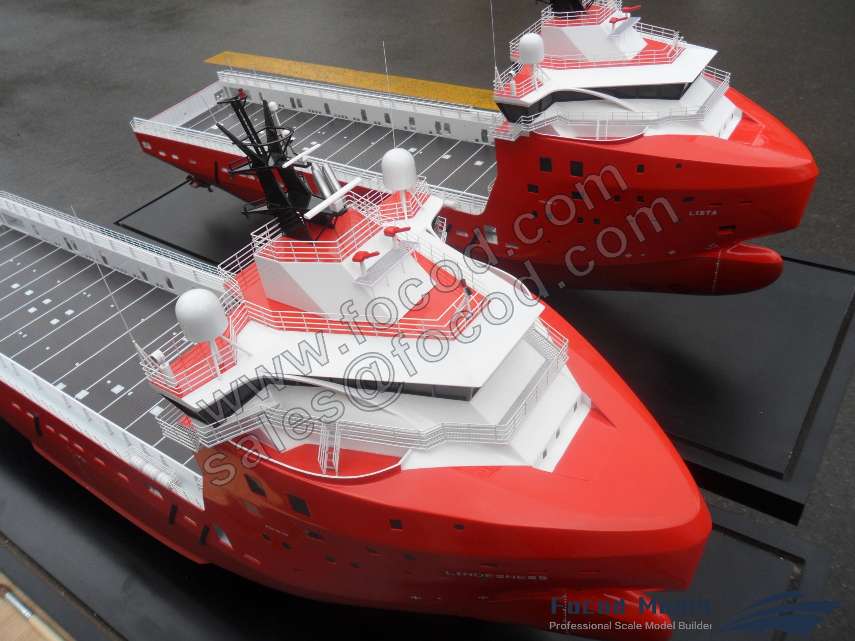 customized model of Platform Supply Vessel of type STX PSV 09 CD 